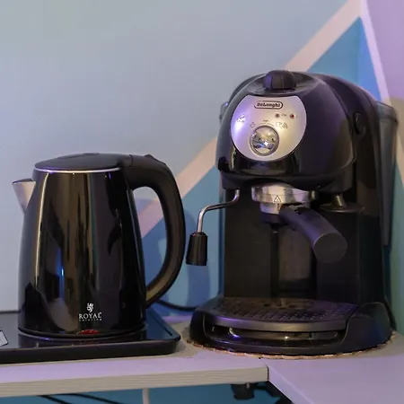 Piazza Unità 15 Min Walk - Design, Netflix E Wifi Séjour chez l'habitant *